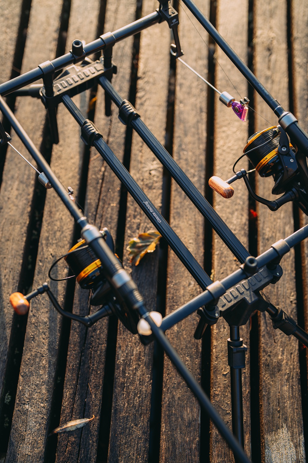 GIANTS FISHING Stojan Dual H-Rod Pod 3 Rods