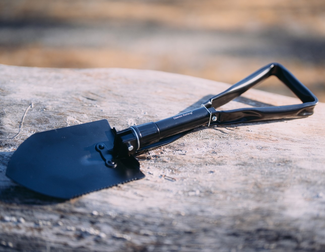 Giants fishing Skládací lopatka Camping Shovel