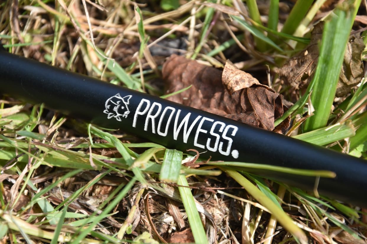 Prowess Zavrtávací teleskopické tyče Round Bank Sticks 80-145 cm