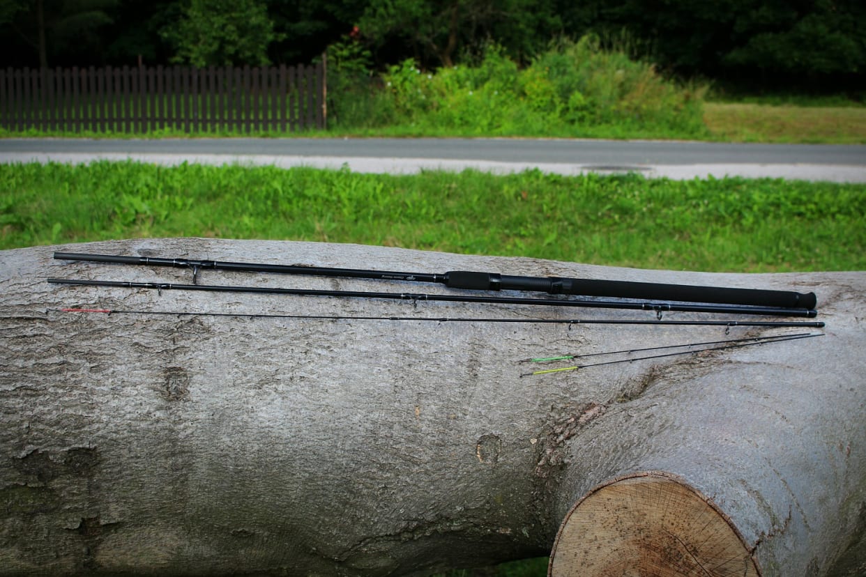 GIANTS FISHING Prut Black Method Feeder 12ft 40-90g