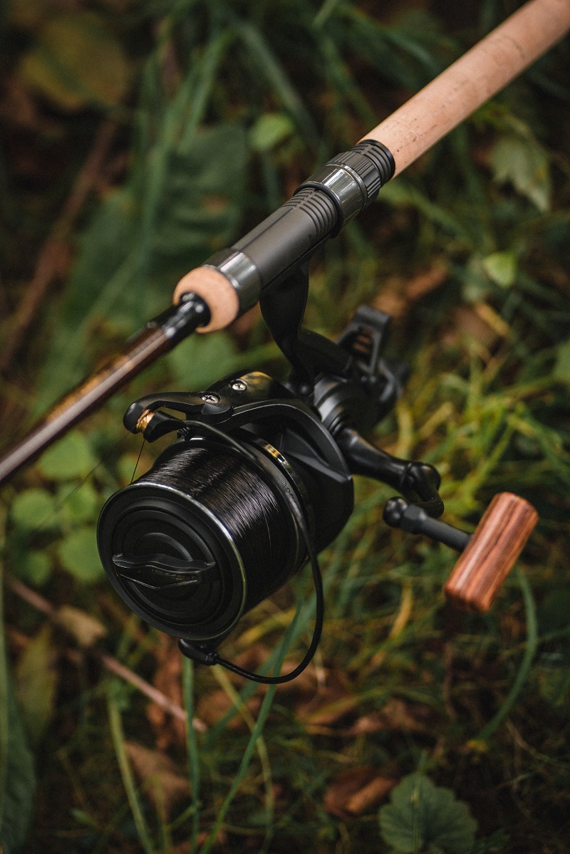 Giants fishing Naviják Deluxe Reel FS 9000 + cívka 10000 ZDARMA!
