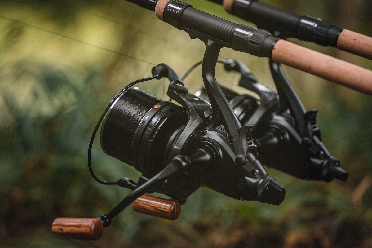 Giants fishing Naviják Deluxe Reel FS 9000 + cívka 10000 ZDARMA!