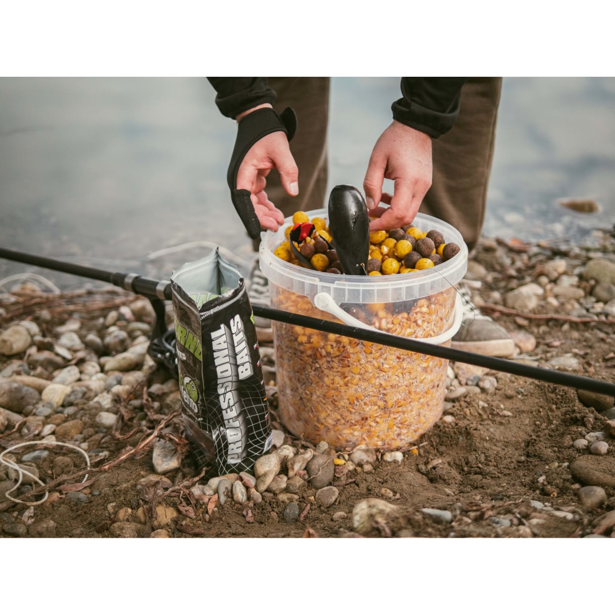 Wychwood prut kaprový Dispatch M1, 12ft, 4,5Lb