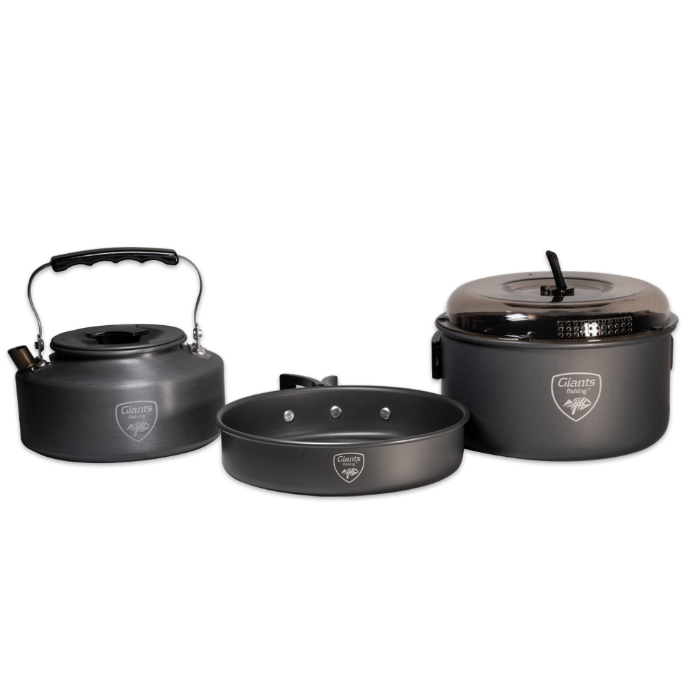 Giants fishing Giants fishing Sada nádobí s konvičkou 3 Piece Pan & Kettle Set