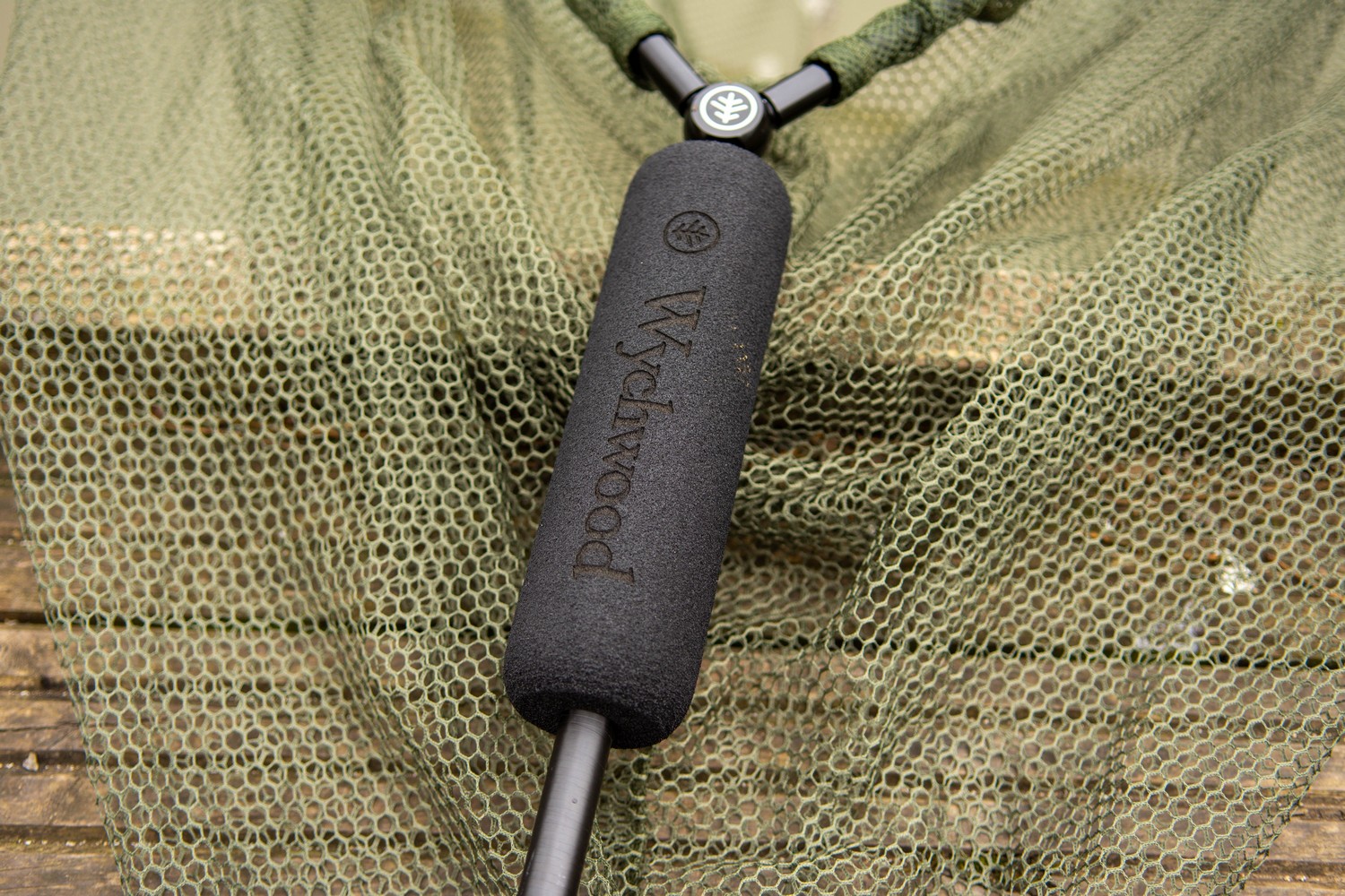 Wychwood Kaprový podběrák Extremis 42inch Landing Net and Handle