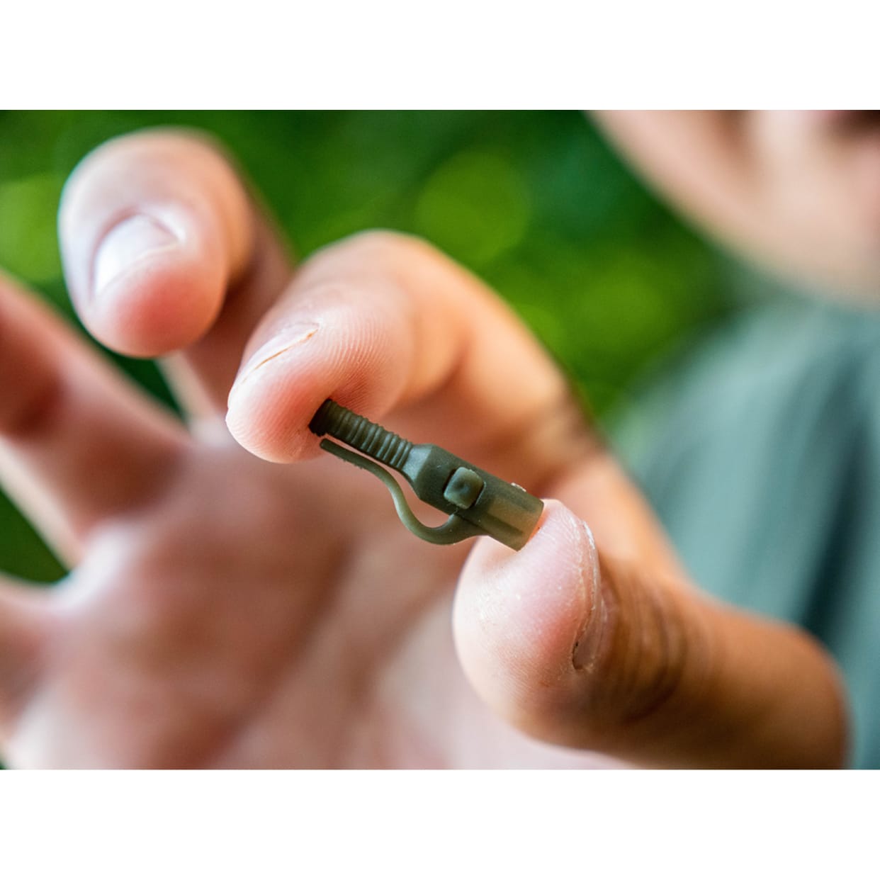 GIANTS FISHING Závěs na boční olovo Standard Lead Clip Green 10ks