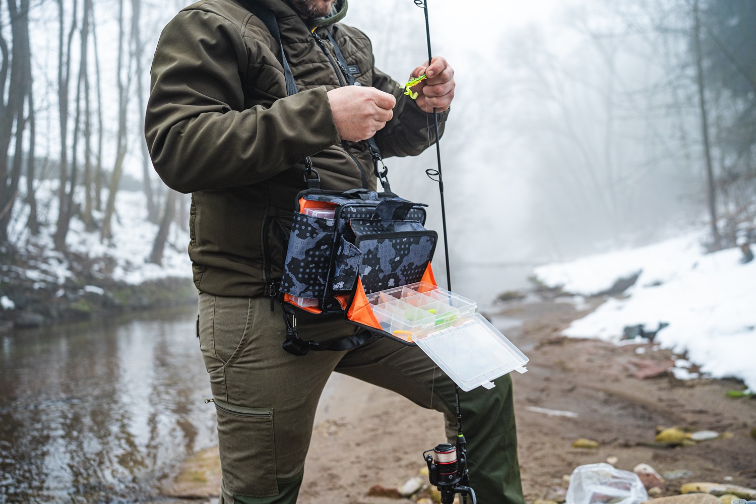 Giants fishing Vláčecí ledvinka Spinning Waist/Leg Bag