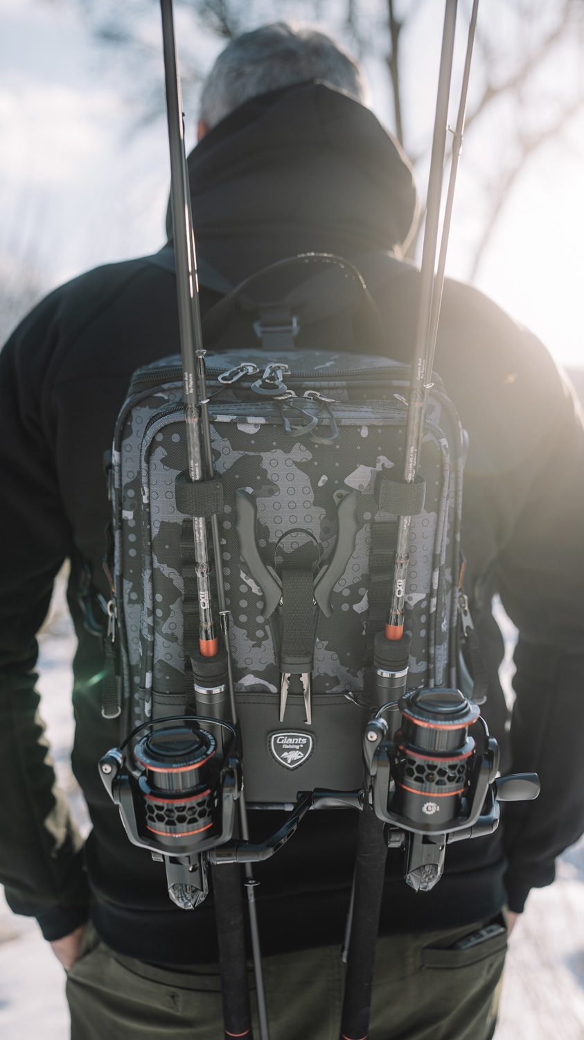 Giants fishing Vláčecí batoh Spinning Rucksack/Bag 3in1