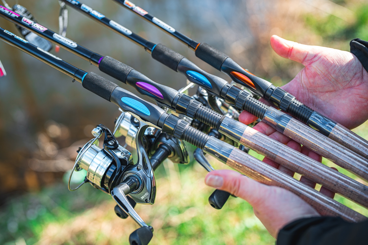 Garbolino prut Proxima JetSpin M 2,40m, 10-30g + naviják Strike 301 FD