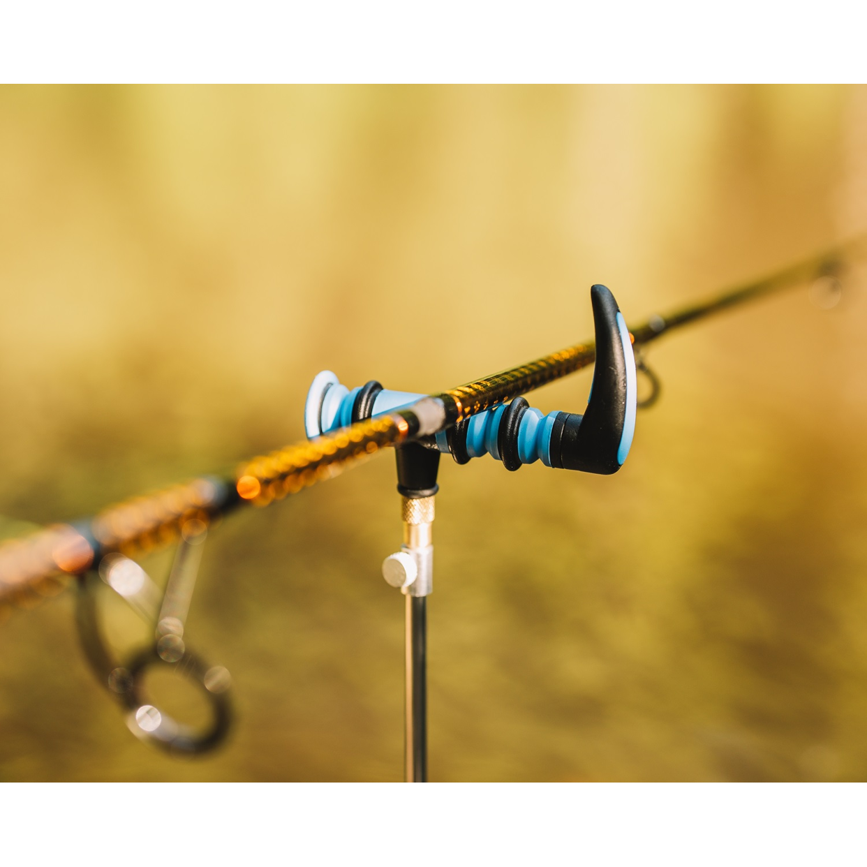 GIANTS FISHING Rohatinka Feeder Rotating Rod Rest Medium