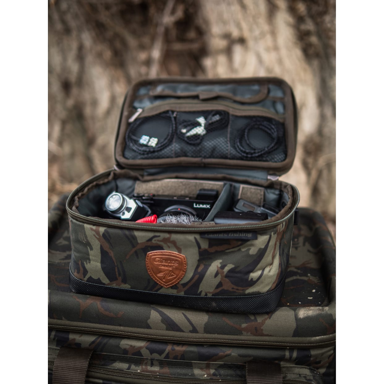 Giants fishing Akční set - Pouzdro na elektroniku Medium + Čelovka Headlamp LED Deluxe 300